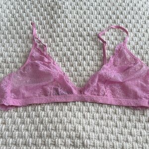 GapBody Lace Bralette in Pink Large